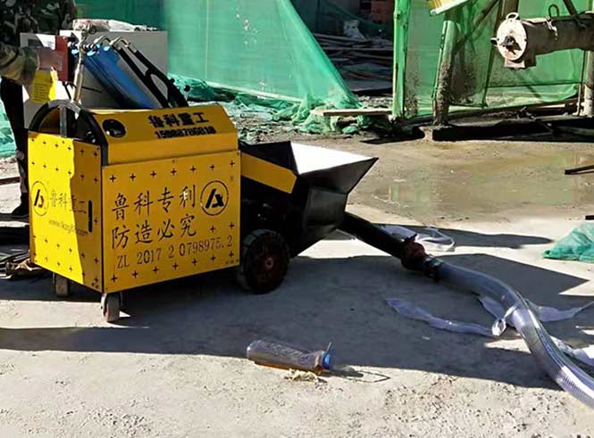 10月16日小型混凝土泵合作长广工程建设南浔城东分区地块项目