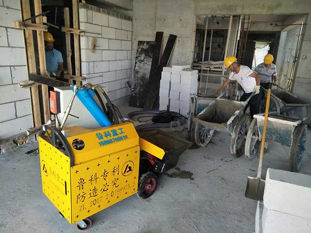 二次构造柱液压泵